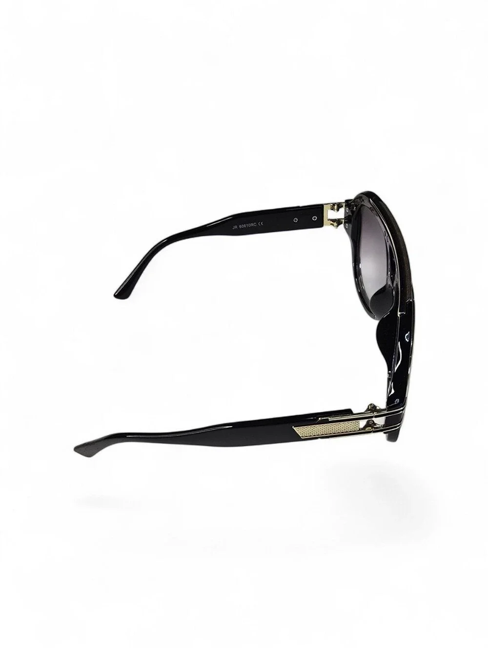 Black Aviator-Style Sunglasses with Gradient Gray Lenses